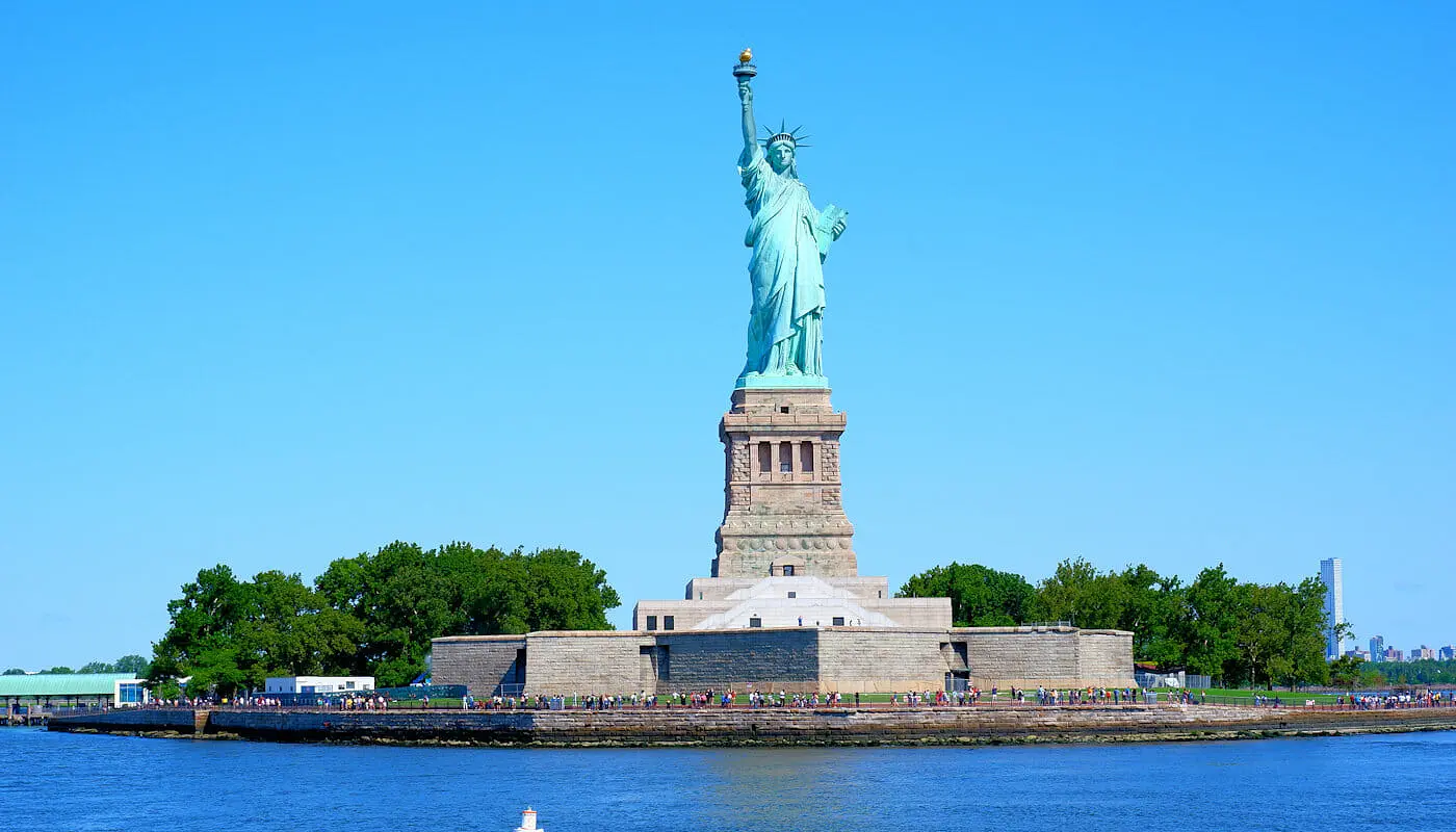 Lounasristeily New Yorkissa - Vapaudenpatsas