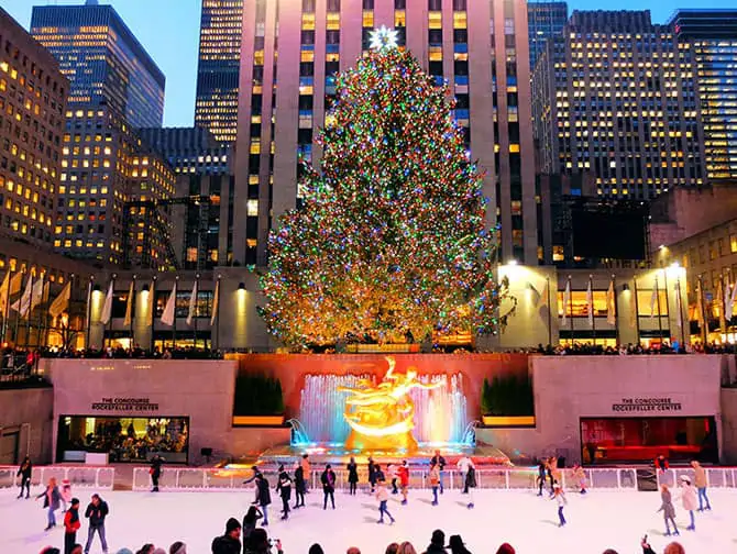 Luistelu New Yorkissa - Luistelua Rockefeller Centerissä