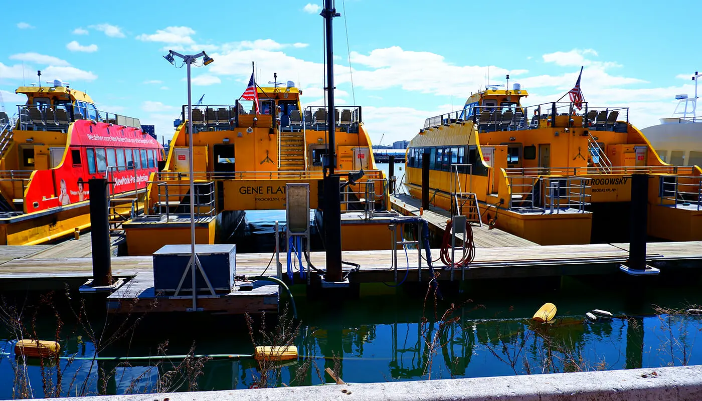 Circle Line: Hop On Hop Off -risteily - New York Water Taxi
