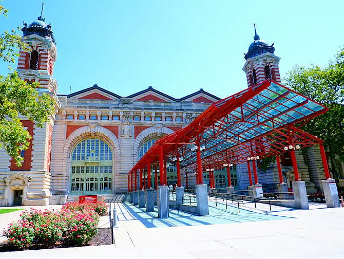 Vapaudenpatsas ja Ellis Island -risteily New Yorkissa