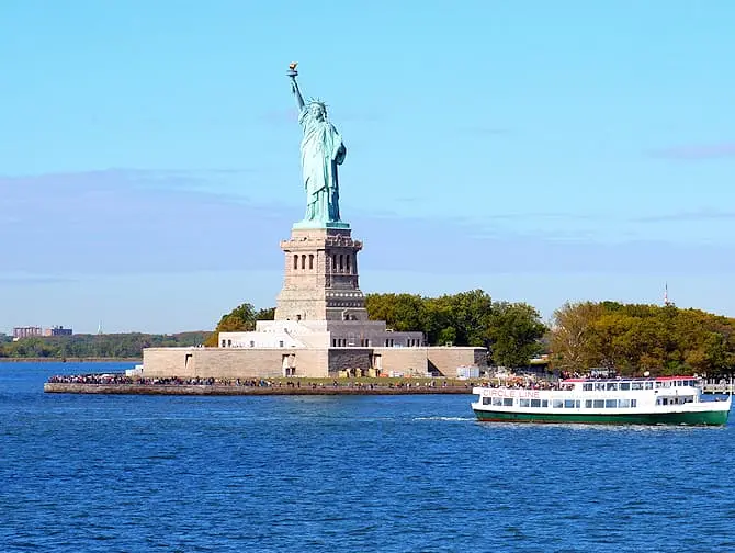 Staten Island Ferry - Vapaudenpatsas