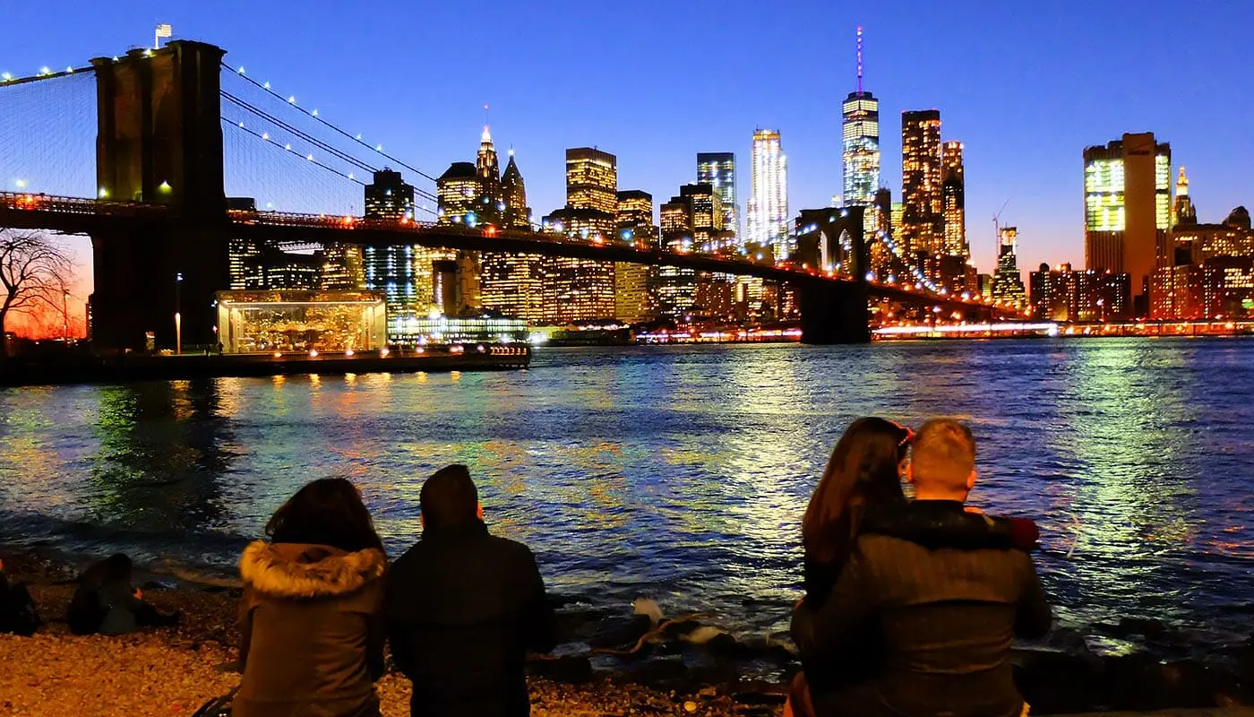 Brooklynin silta New Yorkissa - Skyline