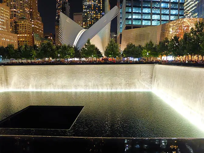 9/11 Memorial Ground Zerolla New Yorkissa - ilta