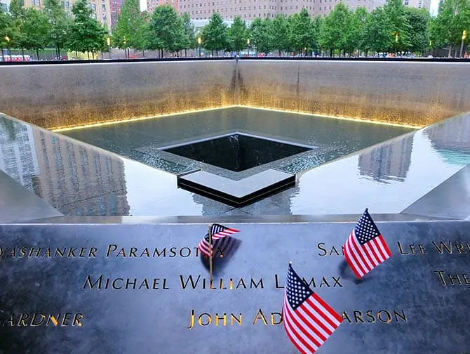 9/11 Memorial Ground Zerolla New Yorkissa