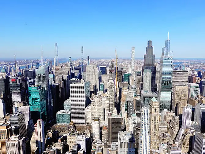 Empire State Building liput - Näkymä Uptown Manhattanille