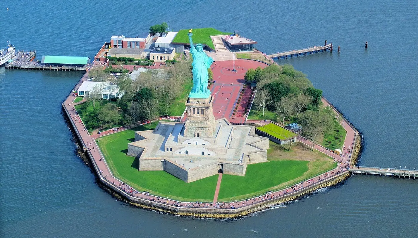 Vapaudenpatsas New Yorkissa - Liberty Island