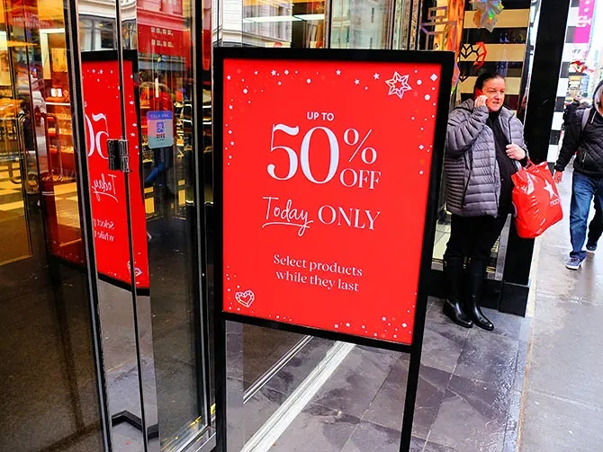 Black Friday New Yorkissa - Mainos