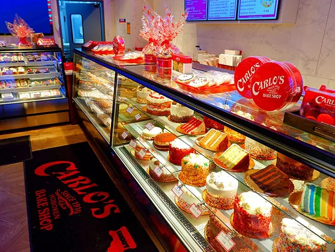 Cake Boss Carlo’s Bakery New Yorkissa - Leivonnaisia