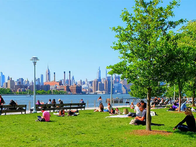 Puistot New York - Domino Park