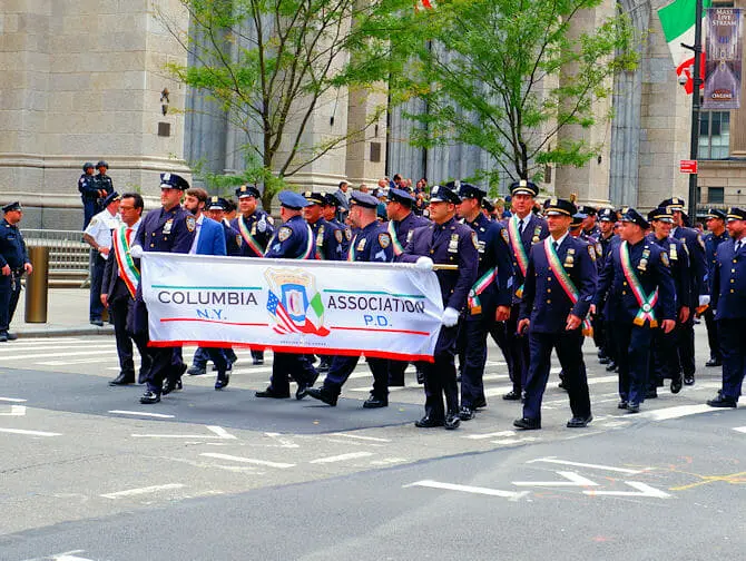 Kolumbuksen päivä New Yorkissa - Columbia Association