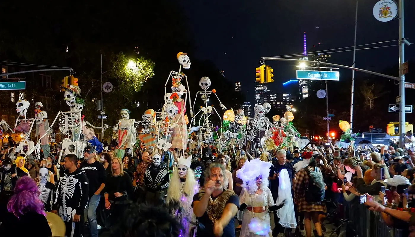 Halloween New Yorkissa - Village Halloween Parade