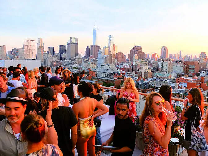 New Yorkin parhaat kattoterassibaarit
