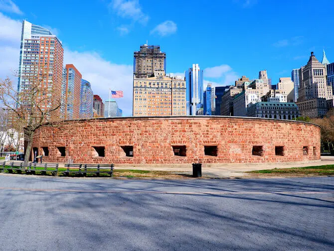 Mitä tehdä Lower Manhattanilla ja Financial Districtillä - Vapaudenpatsaan lauttaliput