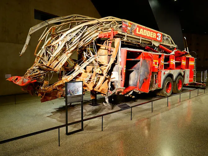 911 Museo New Yorkissa - paloauto