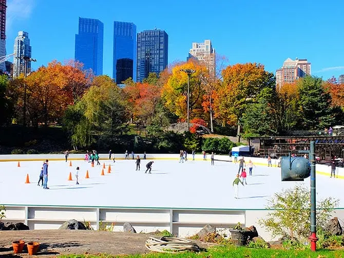 Opastettu kierros Central Parkin elokuvatapahtumapaikoilla - Wollman rink