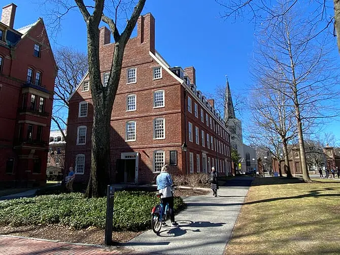 New Yorkista Bostoniin päivämatka - Harvard