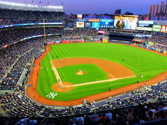 New York Yankees -liput - Pelikenttä