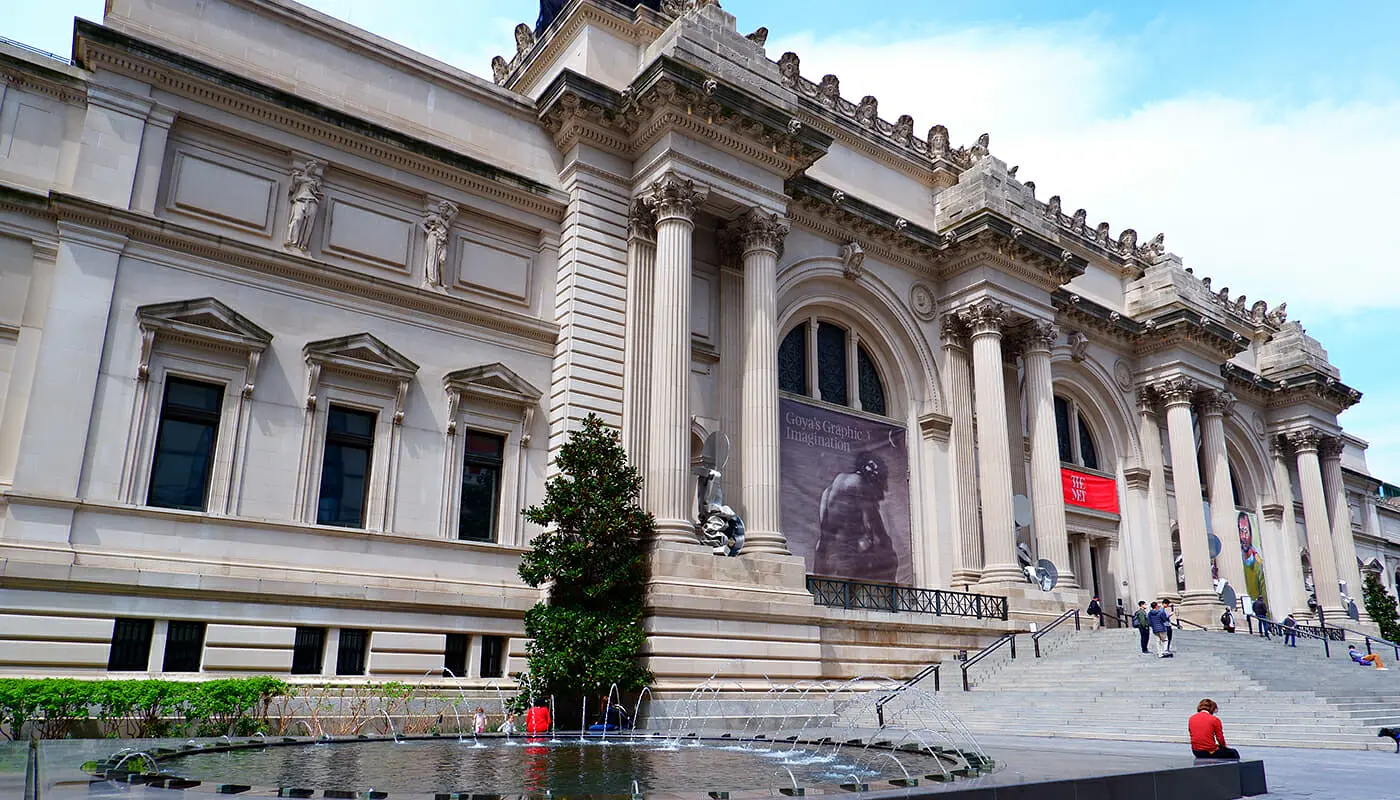 Metropolitan Museum of Art New Yorkissa - Rakennus