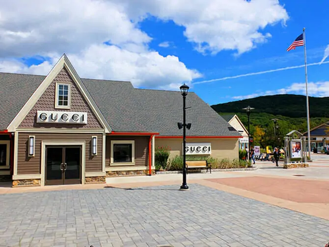Woodbury Common Premium Outlet New Yorkissa - Gucci