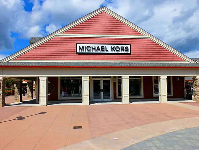 Woodbury Common Premium Outlet New Yorkissa - Michael Kors