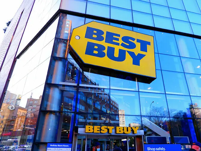 Elektroniikan ostaminen New Yorkissa - BestBuy