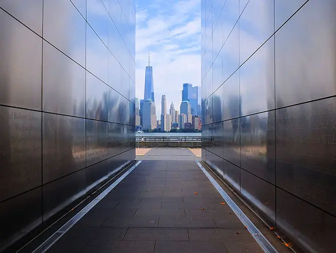 Empty Sky Memorial New Jerseyssä - Skyline-näkymä