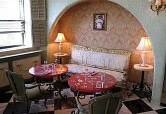 Romanttiset hotellit New Yorkissa - The Jane Hotel
