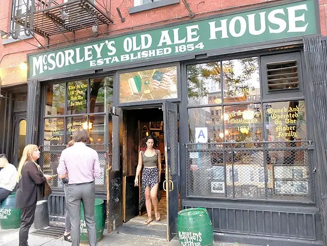 Salakapakkakierros New Yorkissa - McSorley's