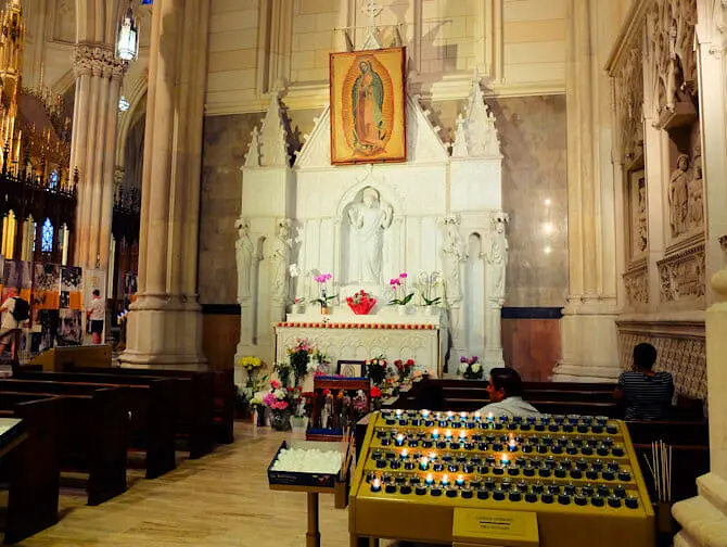 St. Patrick’s Cathedral New Yorkissa - Alttari
