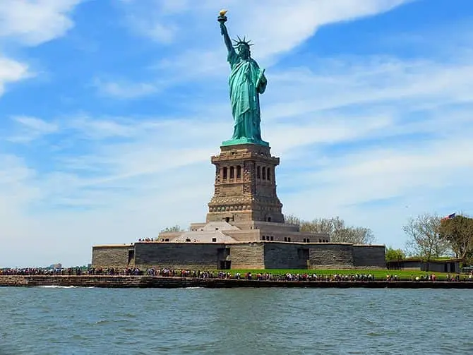 Bateaux-lounasristeily New Yorkissa - Vapaudenpatsas