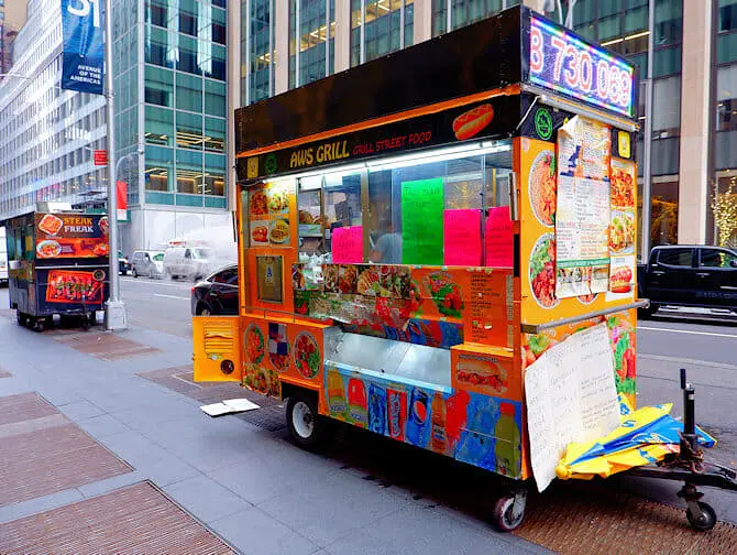 Street food New Yorkissa - Katuruokaa