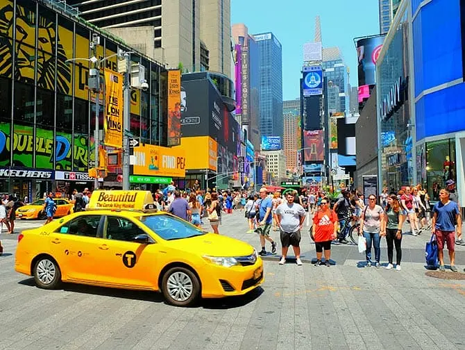Supersankarit-kierros New Yorkissa - Times Square