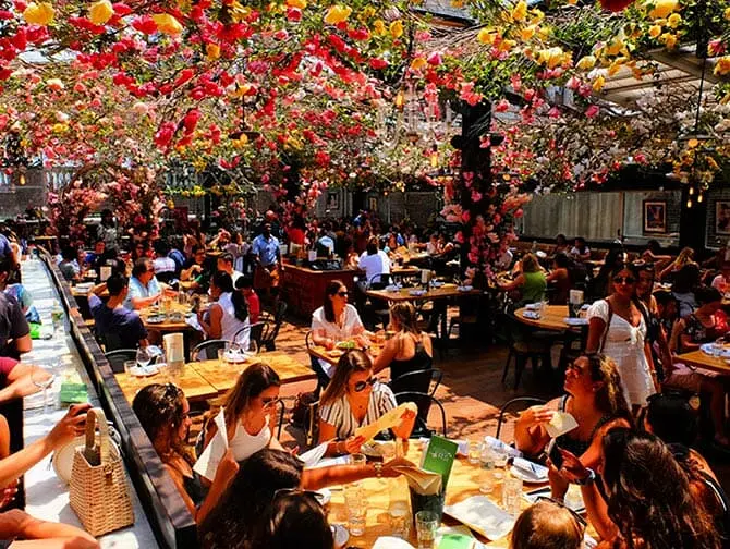 Ravintolat New Yorkissa - Birreria kattoterassi