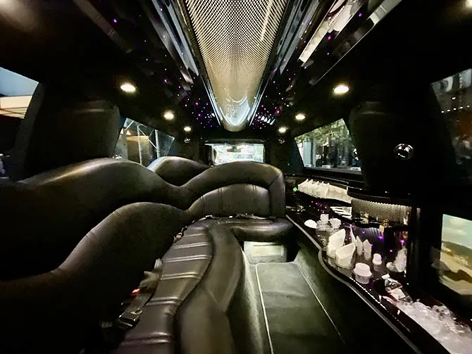 Limusiinin vuokraus New Yorkissa - Auto sisältä
