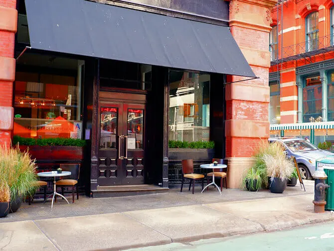 Shoppailu New Yorkin SoHossa The Mercer Kitchen