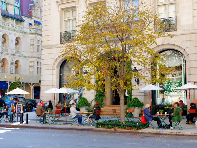 Shoppailua Upper East Sidella New Yorkissa - Tunnelma