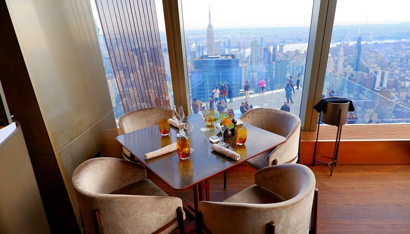 Lounas New Yorkissa - Peak