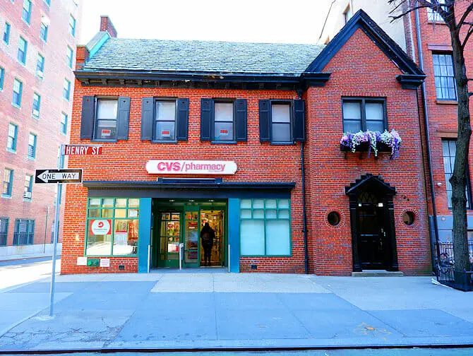 Kosmetiikkaostokset New Yorkissa - CVS