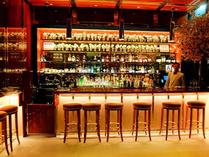 Mitä tehdä South Street Seaportissa - Cocktailbaari