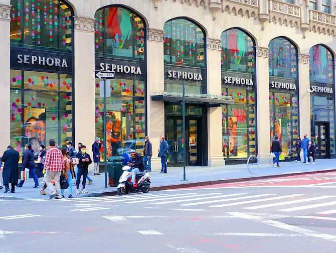 Shoppailua New Yorkin Upper East Sidella - Fifth Avenue