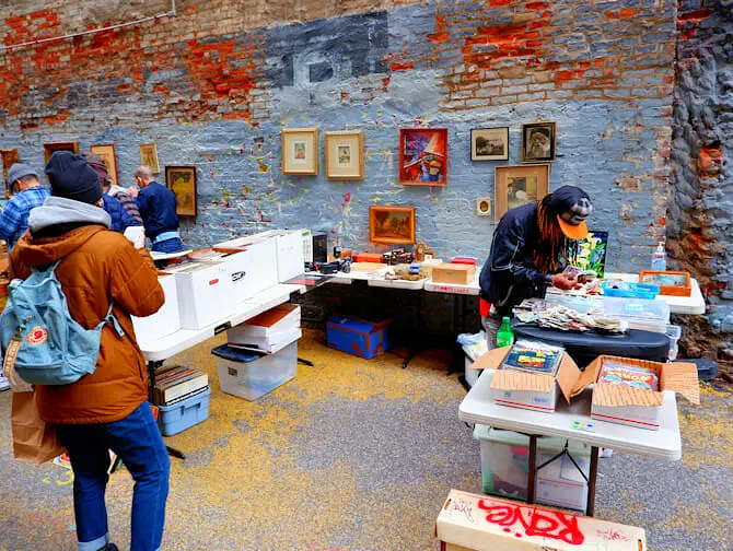 Kirpputorit New Yorkissa - Chelsea Flea Market