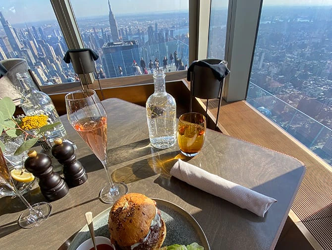 Parhaat hampurilaiset New Yorkissa - Peak