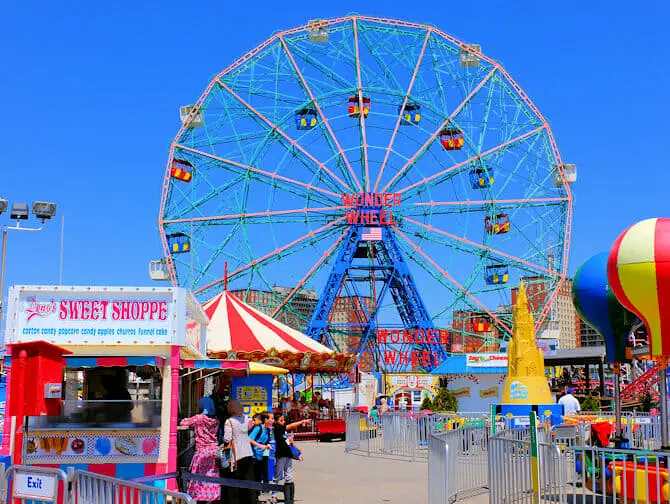 Deno’s Wonder Wheel Amusement Park Coney Islandilla
