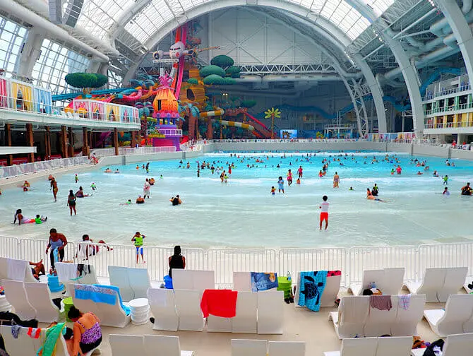 DreamWorks Water Park New Yorkin lähellä liput - Lounge-tuolit