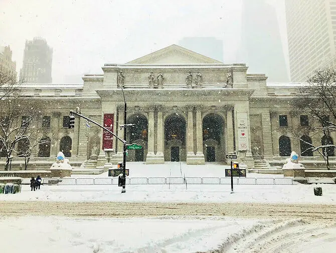 Lunta New Yorkissa - Rakennus