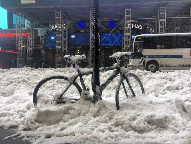 Lunta New Yorkissa - Kulkuneuvo