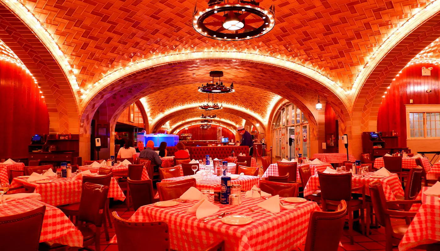 Romanttisia ravintoloita ja baareja New Yorkissa - Oyster Bar