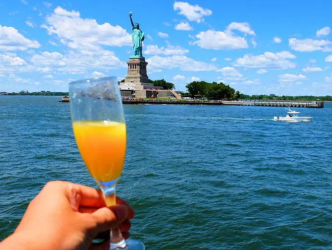 Brunssiristeily New Yorkissa - Vapaudenpatsas