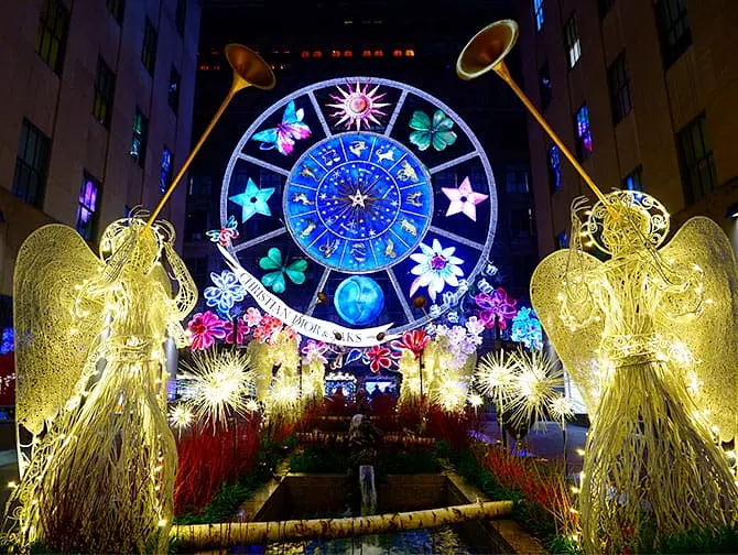 Saks Fifth Avenue jouluvaloshow New Yorkissa