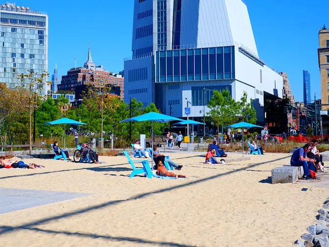 Gansevoort Peninsula New Yorkissa